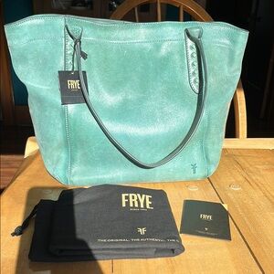 Frye Green Leather Tote Luxurious Shimmer Finish
